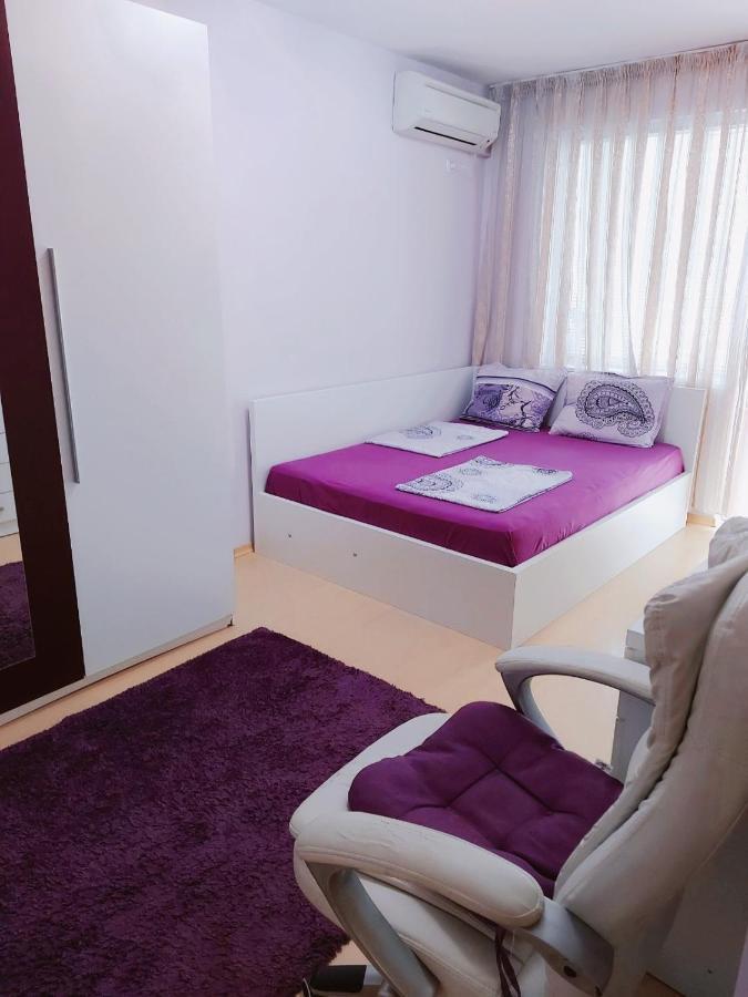 Modern Apartment In Burgasz Kültér fotó