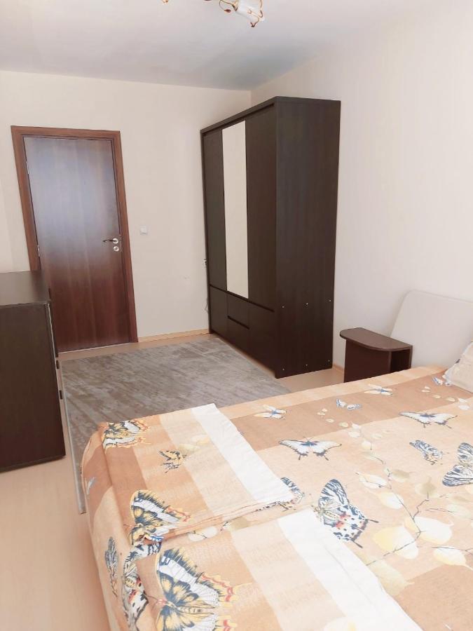 Modern Apartment In Burgasz Kültér fotó